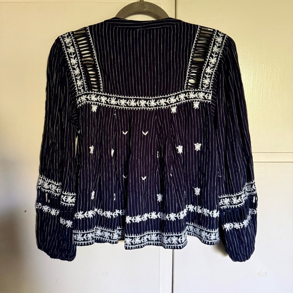 Free People All Roads Lead To You Embroidered Blouse Top Navy White Size XS Boho - Picture 8 of 15